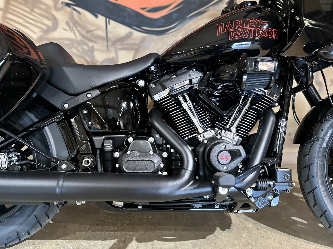 FXLRST 2025 Low Rider ST - Photo 5