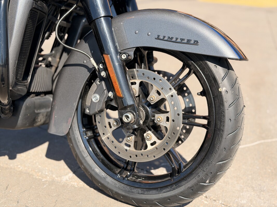 2021 Harley-Davidson Road Glide Limited FLTRK GAUNT GREY VIVID BLACK 653035 - Photo 10