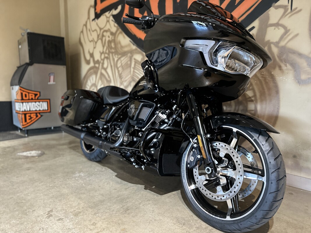 FLTRX 2025 Road Glide - Photo 7