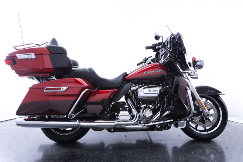 2018 Harley-Davidson® Ultra Limited Low Wicked Red/Twisted Cherry