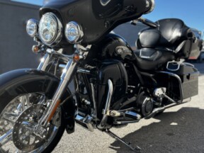 2013 Harley-Davidson® CVO™ Ultra Classic® Electra Glide® 110th Anniversary Edition Anniversary Diamo thumb 0