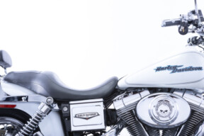 2005 Harley-Davidson® Super Glide® Custom White Pearl thumb 3