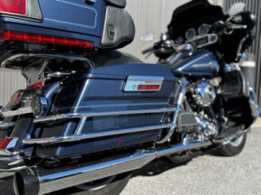 2008 Harley-Davidson® Electra Glide® Ultra Classic® Dark Blue Pearl thumb 2