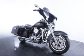 2016 Harley-Davidson® Road King® Vivid Black (26000 km seulement) thumb 0