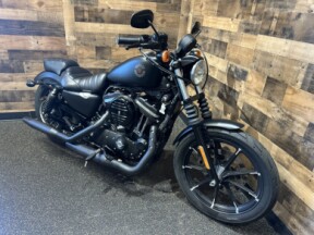 2020 Harley-Davidson® Iron 883™ Black Denim XL883N thumb 2