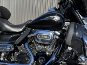 2013 Harley-Davidson® CVO™ Ultra Classic® Electra Glide® 110th Anniversary Edition Anniversary Diamo thumb 3