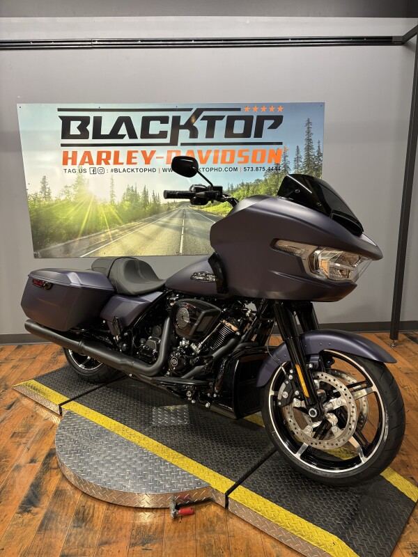 2025 Harley-Davidson Road Glide PRPL ABYSS DNM/BLK TRIM - Photo 5