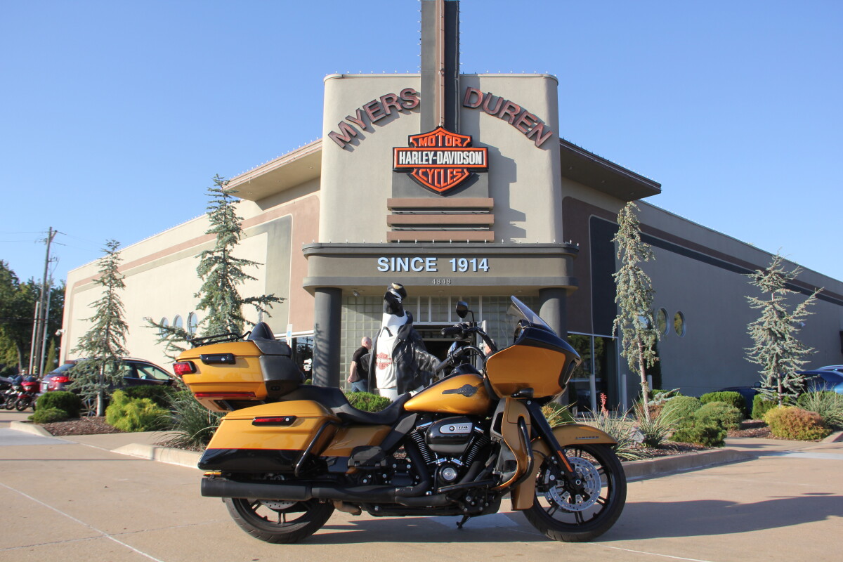 2023 Harley-Davidson Road Glide Limited Prospect Gold/Vivid Black - Black Finish