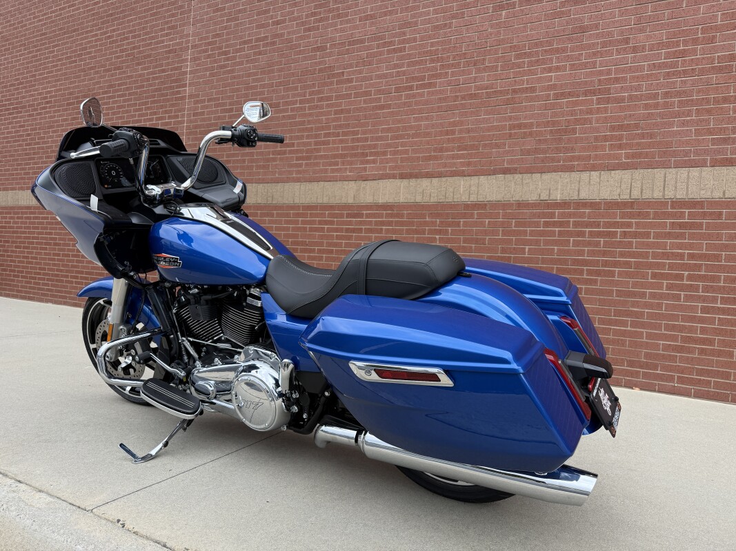 FLTRX 2025 Road Glide - Photo 8