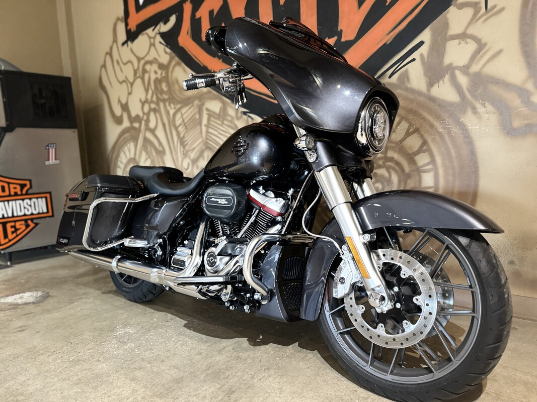 FLHXSE 2020 CVO Street Glide - Photo 7
