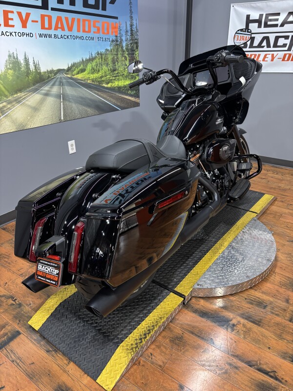 2025 Harley-Davidson Road Glide VIVID BLACK BO - Photo 3