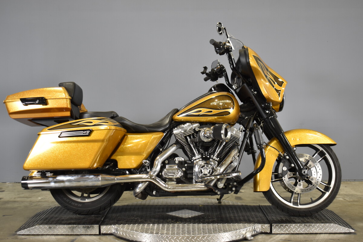 2016 Harley-Davidson Street Glide Special FLHXS