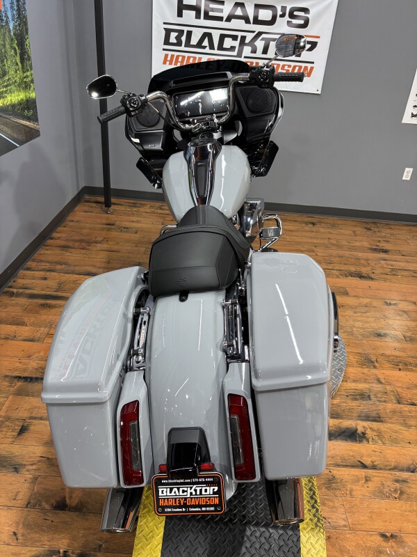 2025 Harley-Davidson Road Glide BILLIARD GRAY/CHROME TRIM - Photo 4