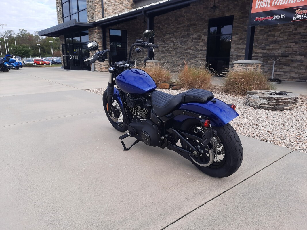 2021 Harley-Davidson Street Bob 114 Custom Blue Paint - Photo 8