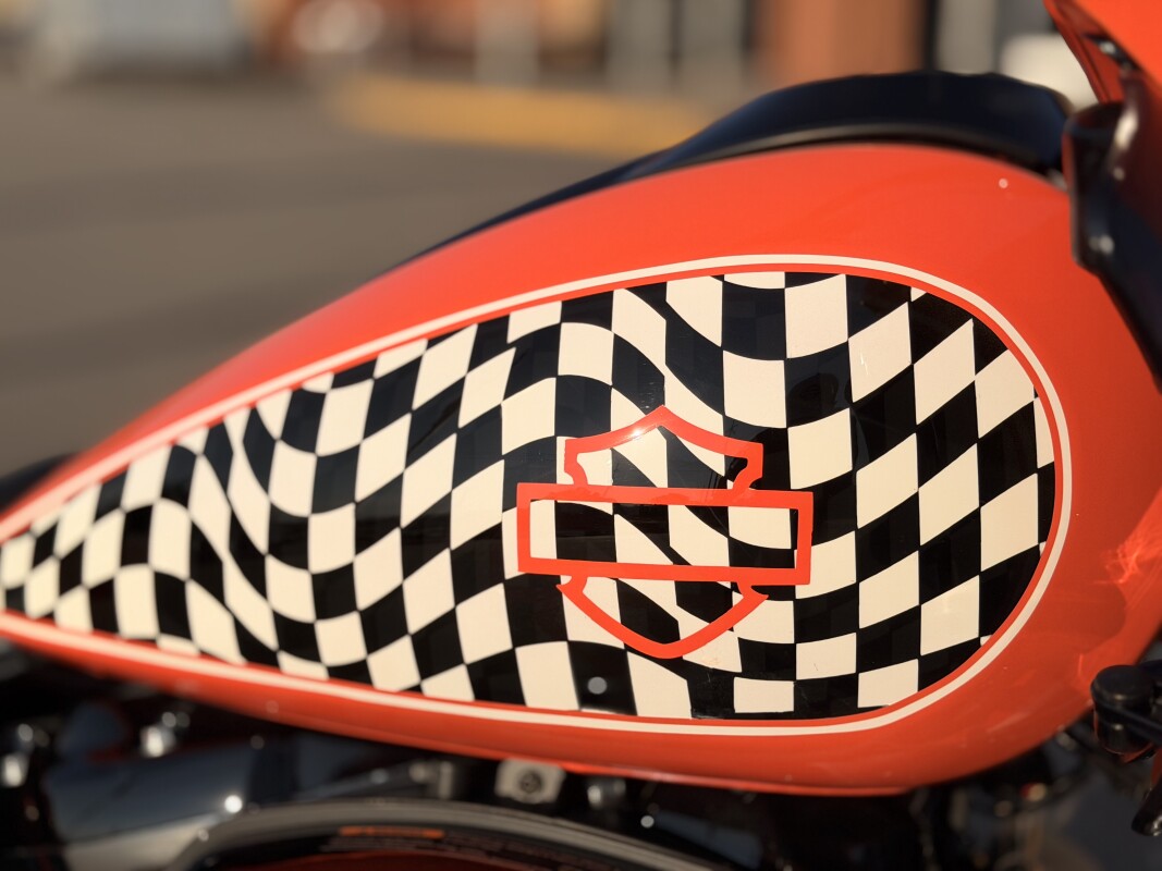 2025 Harley-Davidson Road Glide FLTRX Custom Retro 70s racing 1of1 - Photo 10