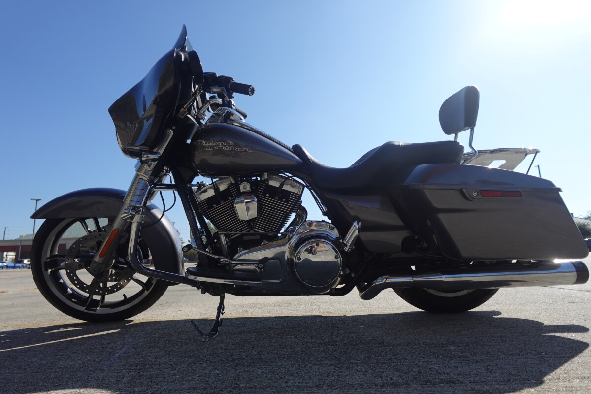 2014 Harley-Davidson Street Glide FLHX - Photo 5