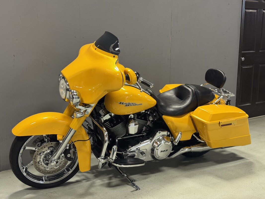 FLHX 2013 Street Glide - Photo 4