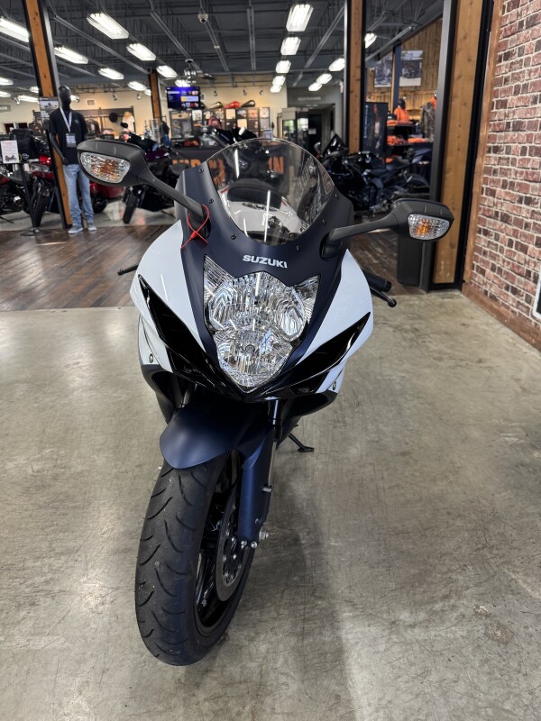 2023 Suzuki GSX-R600 GSX-R600M3 - Photo 10