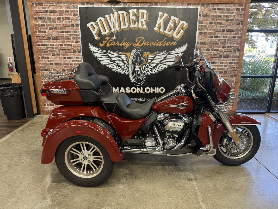 2024 Harley-Davidson Tri Glide Ultra FLHTCUTG