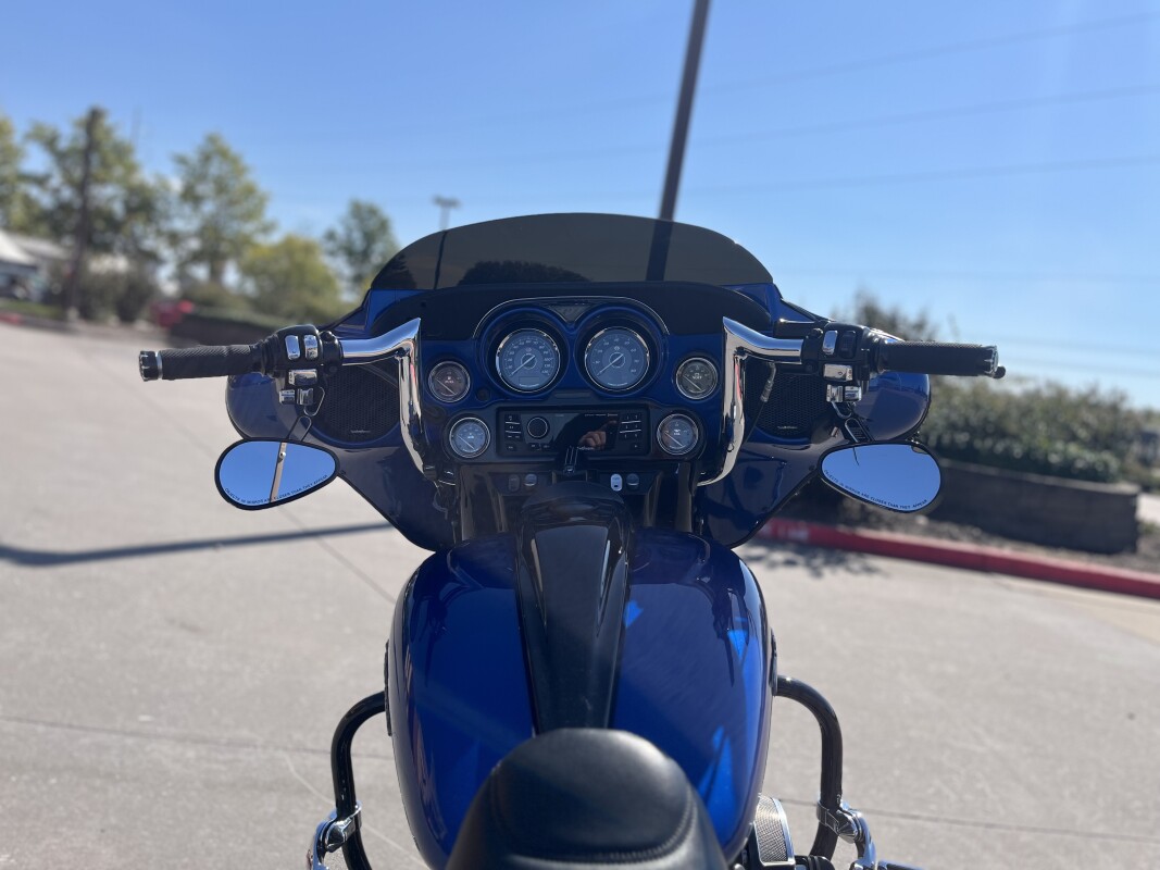 2010 Harley-Davidson Electra Glide Ultra Limited FLM BLUE - Photo 9