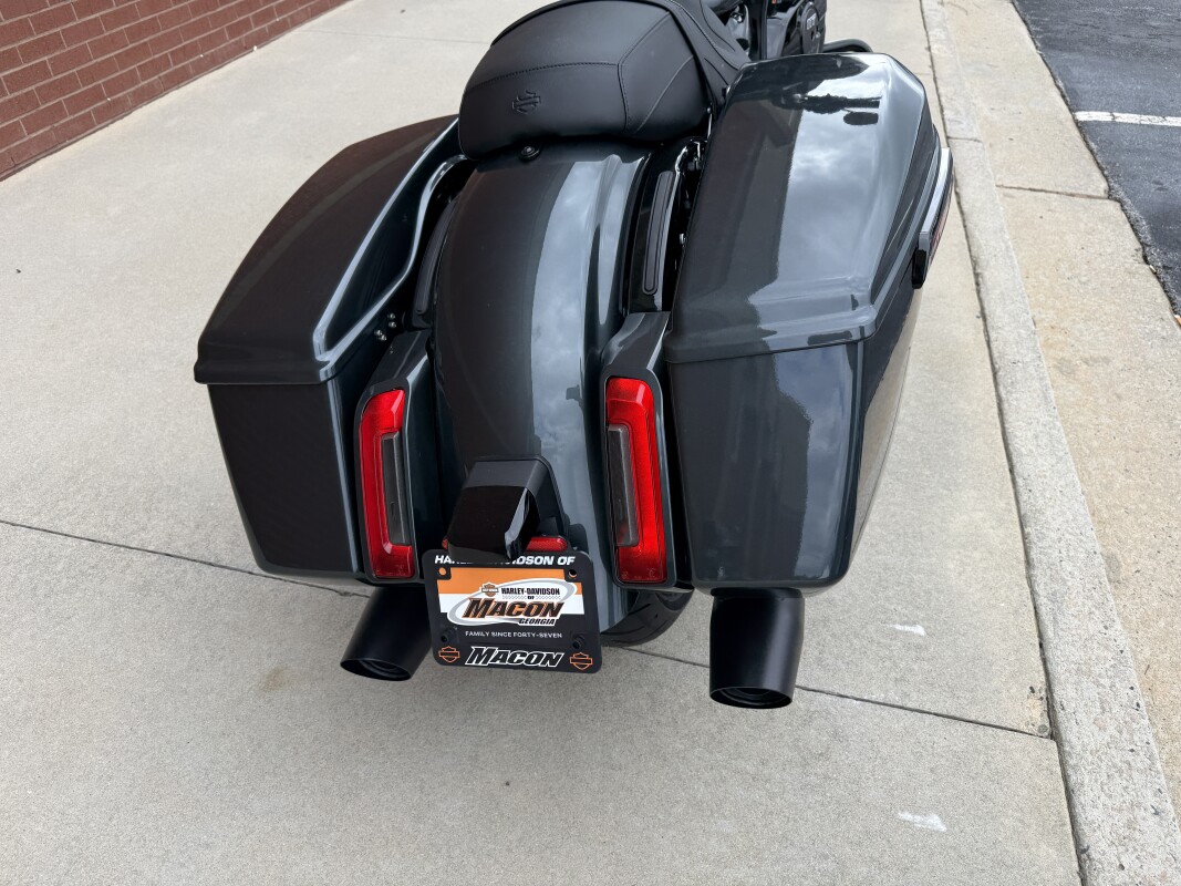 FLTRX 2025 Road Glide - Photo 4