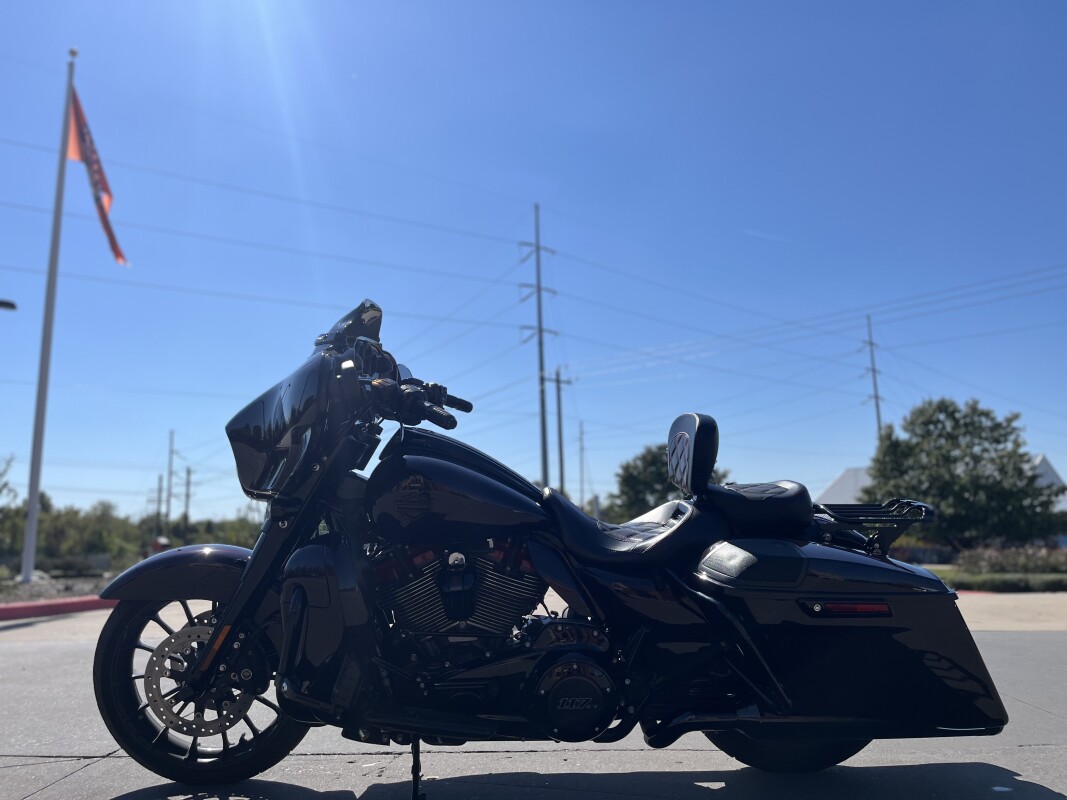 2019 Harley-Davidson CVO Street Glide FLHXSE Black Forest 951389 - Photo 6