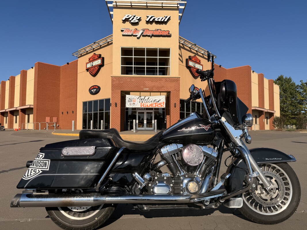 2012 Harley-Davidson Road King FLHR103 BLACK