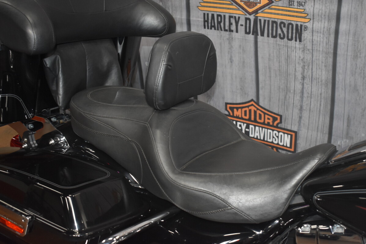 FLHTC 2010 Electra Glide Classic - Photo 10
