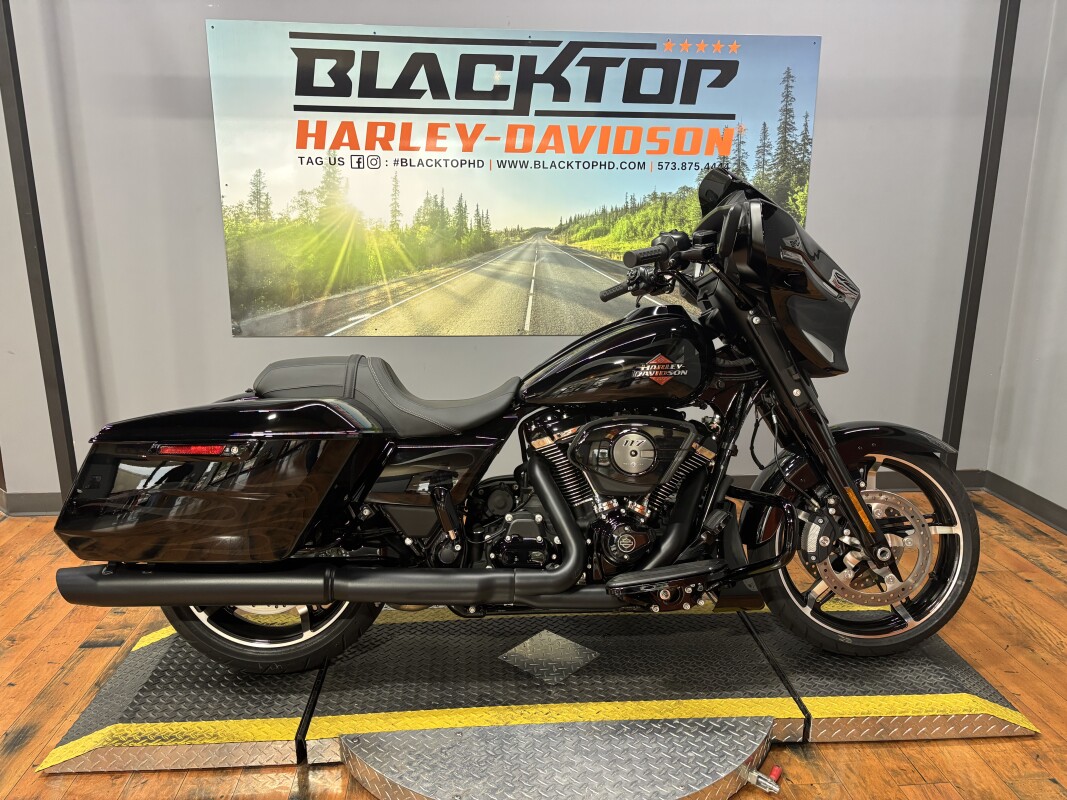 2025 Harley-Davidson Street Glide MDNGHT FIRSTORM/BLACK TRIM