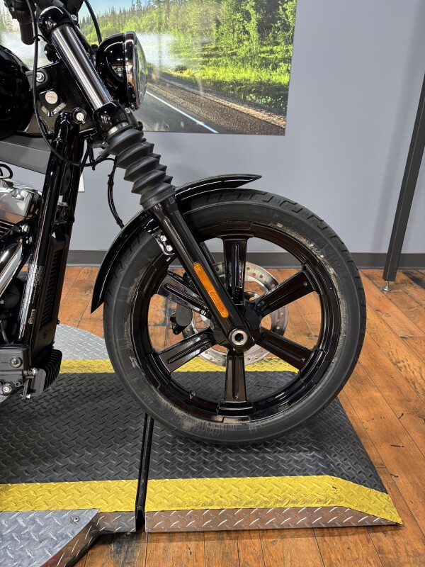 2025 Harley-Davidson Street Bob VIVID BLACK - Photo 7