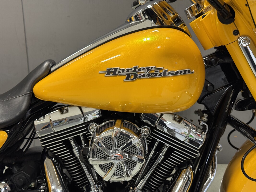 FLHX 2013 Street Glide - Photo 7