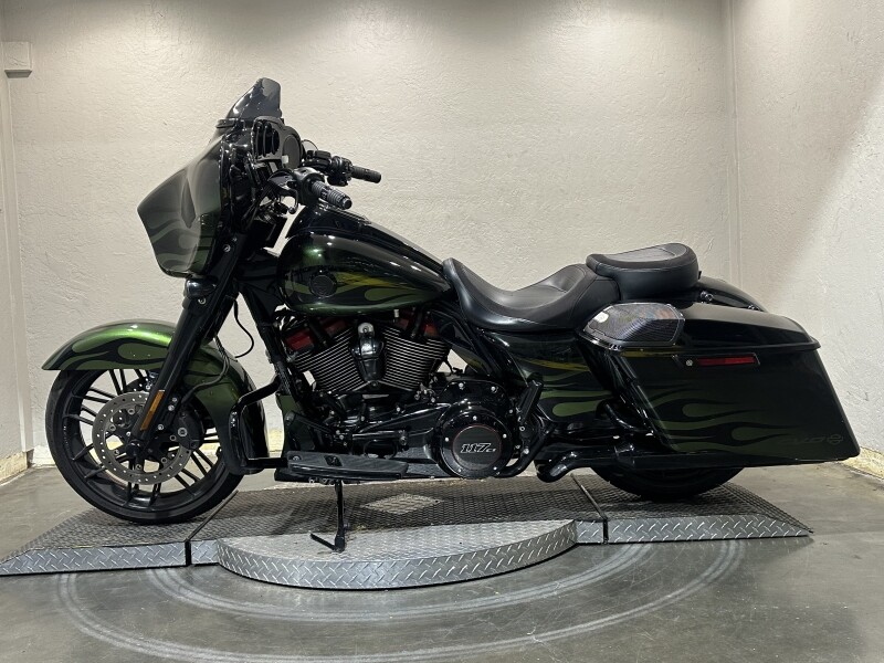 Harley-Davidson CVO Street Glide 2022 FLHXSE 956037T ENVIOUS GRN FDE - Photo 6