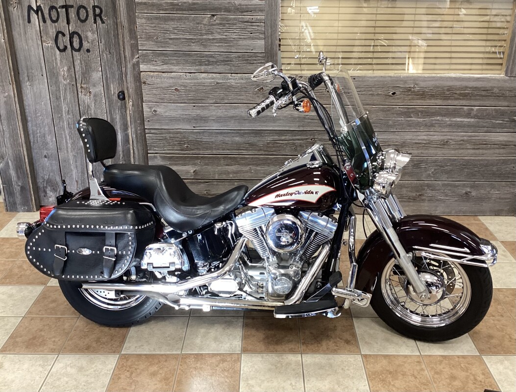 2006 Harley-Davidson Heritage Softail Classic Black Cherry Pearl & Pewter Pearl