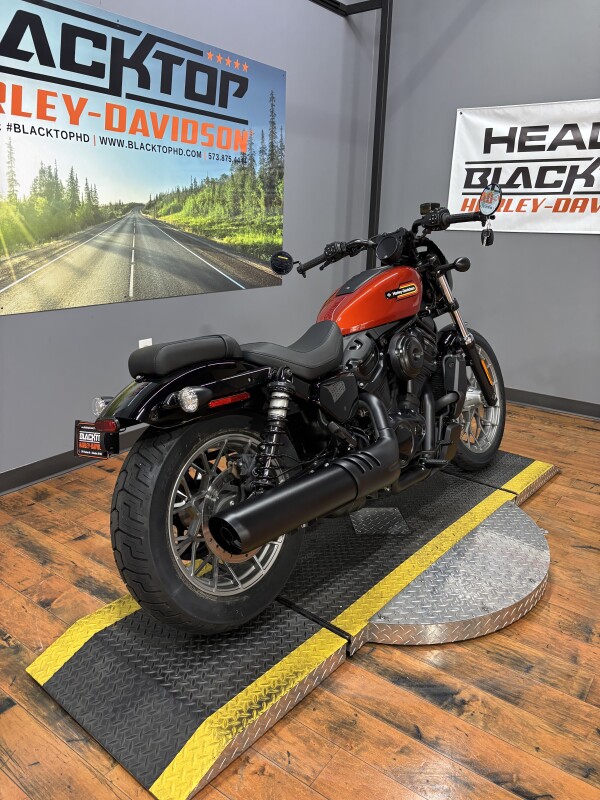 2025 Harley-Davidson Nightster Special WHISKEY FIRE - Photo 4