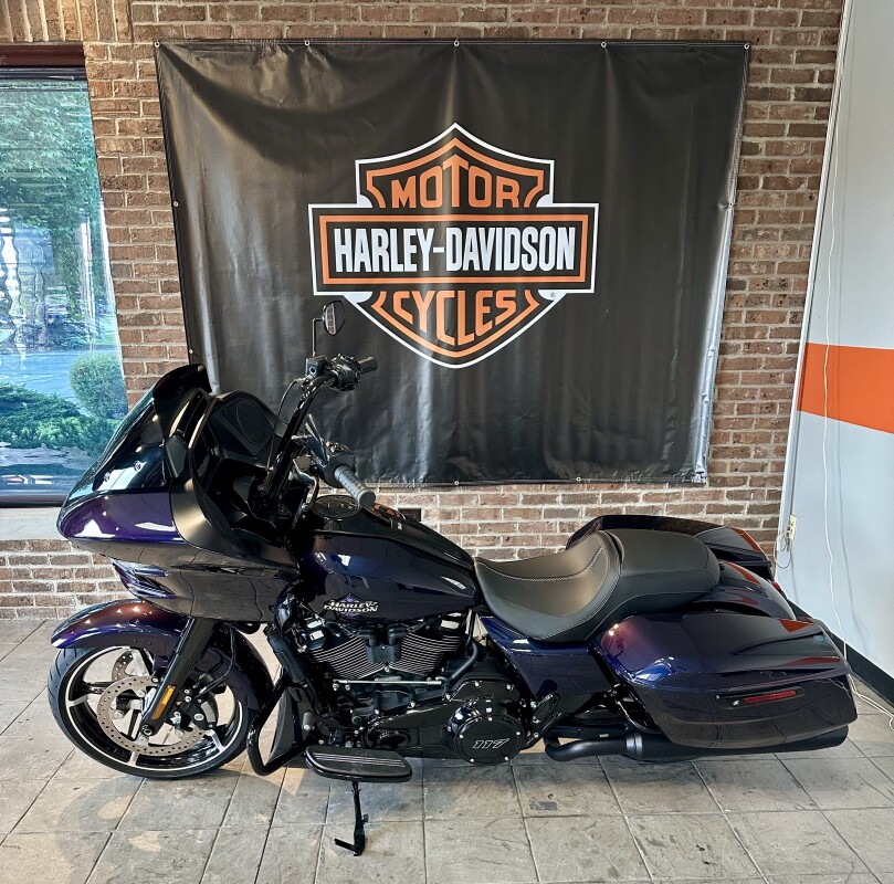 2025 Harley-Davidson Road Glide FLTRX Mystic Shift - Black Finish - Photo 5