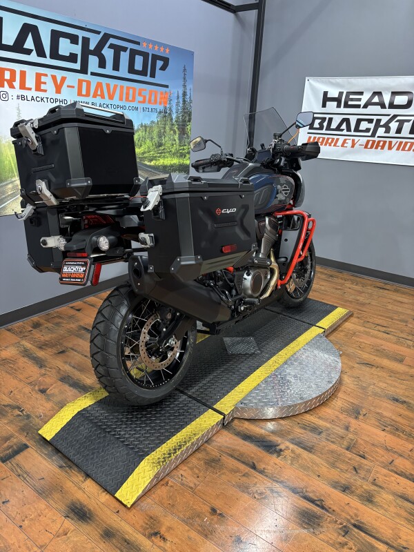 2025 Harley-Davidson CVO Pan America CARBON BLUE - Photo 6