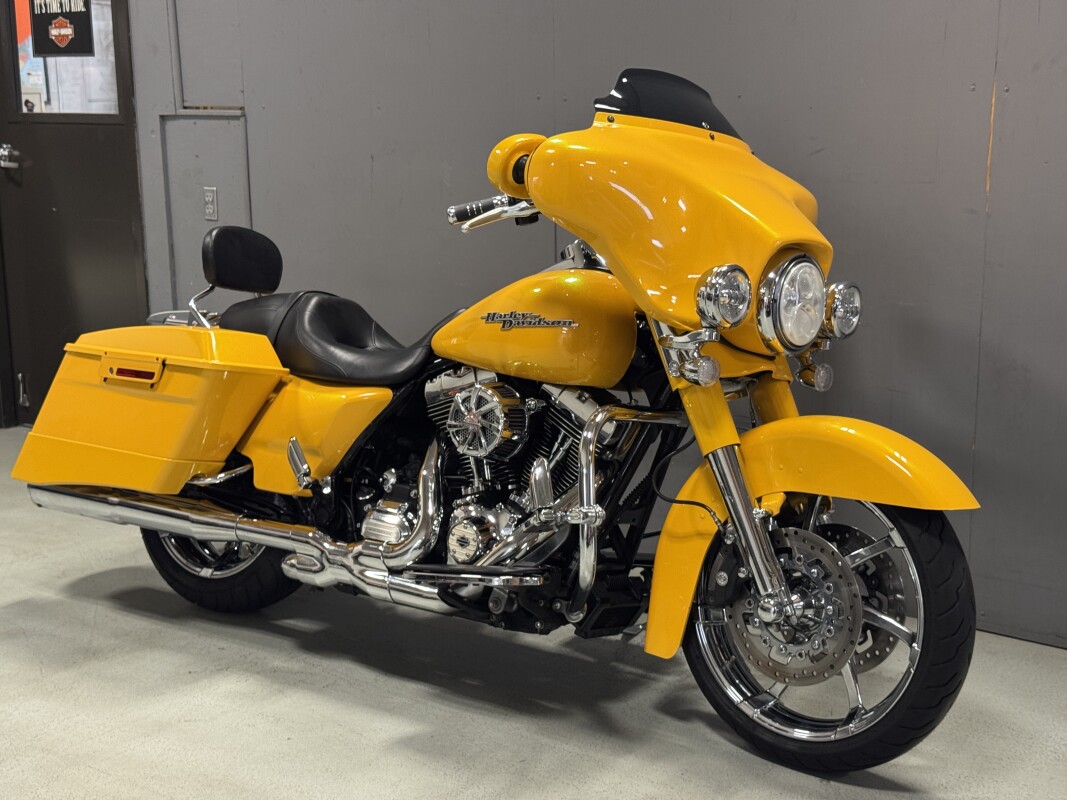 FLHX 2013 Street Glide - Photo 3
