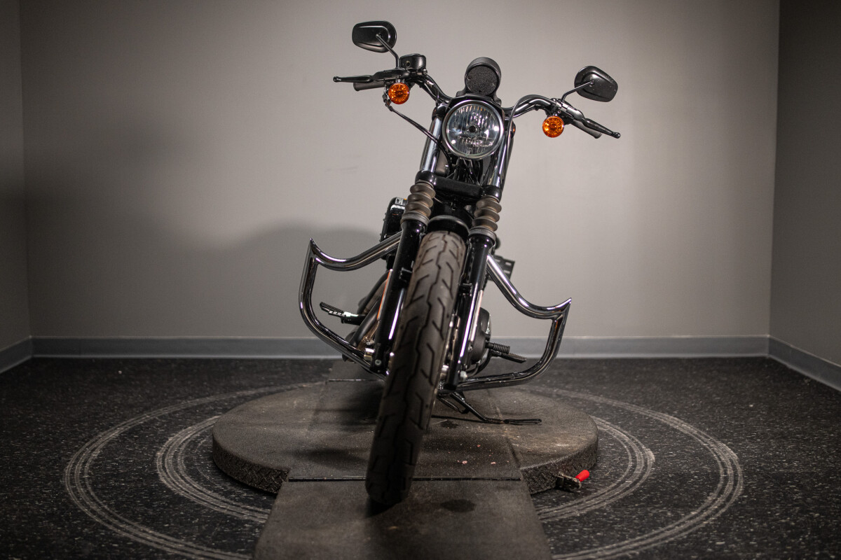 2021 Iron 883 (XL883N) - Photo 2