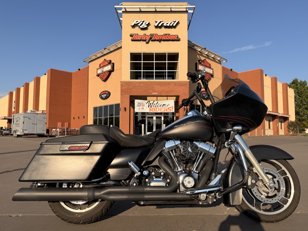 2013 Harley-Davidson Road Glide Custom FLTRX BLACK DENIM 633434