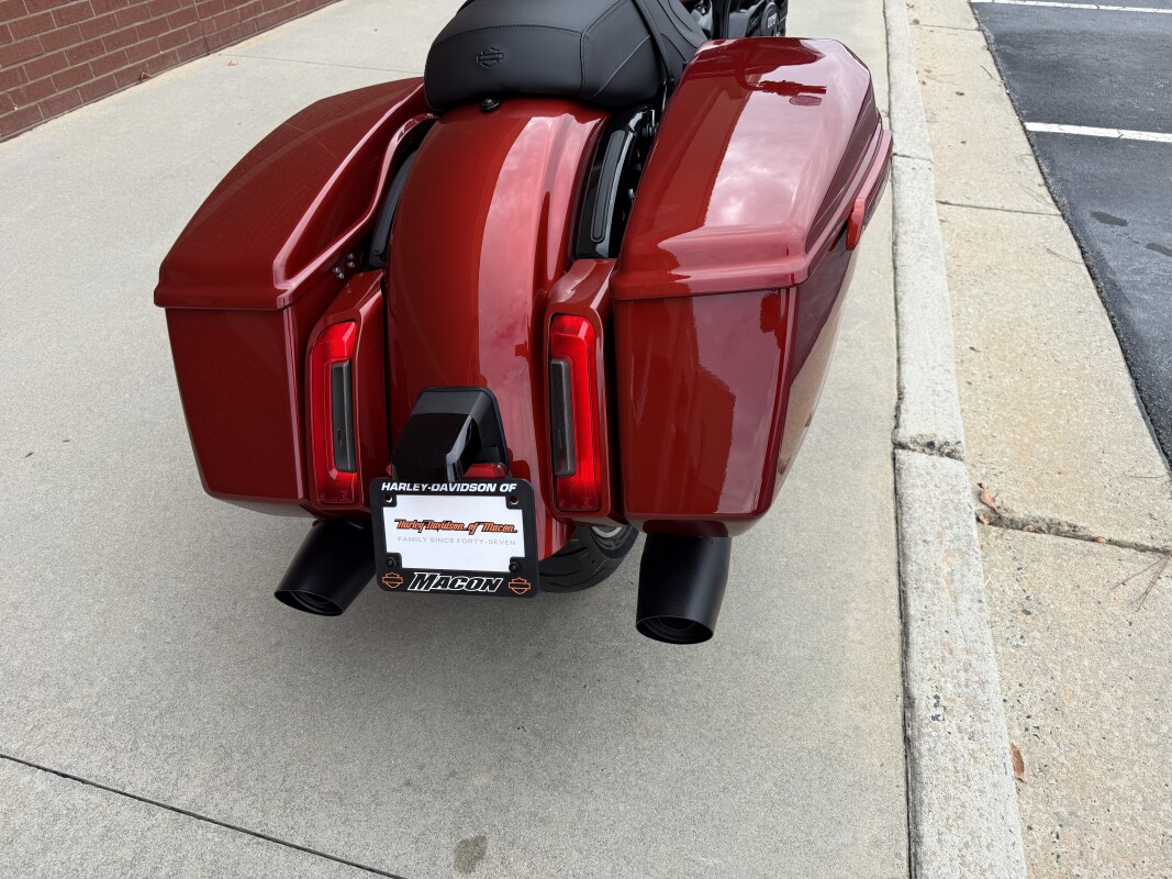 FLTRX 2025 Road Glide - Photo 4