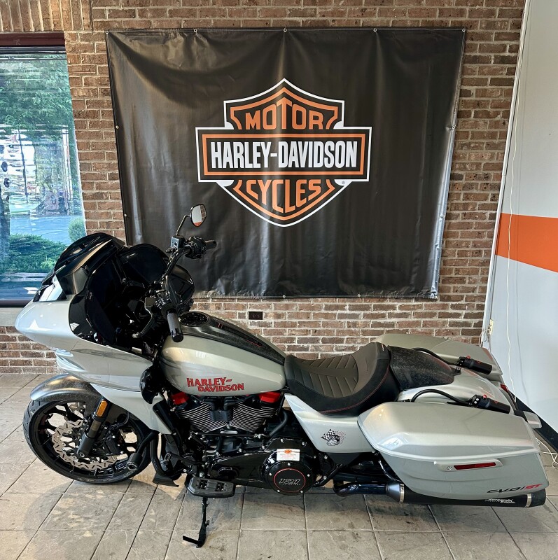 2025 Harley-Davidson CVO Road Glide ST FLTRXSTSE Mercury Silver - Photo 5