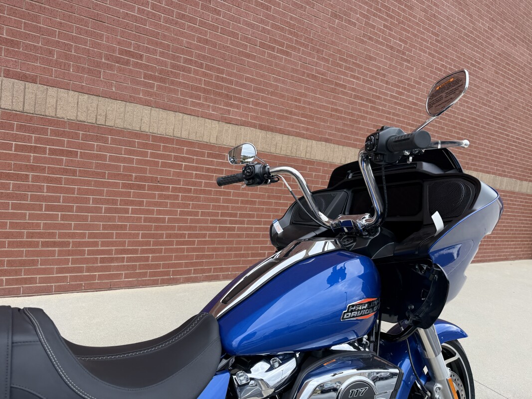 FLTRX 2025 Road Glide - Photo 5