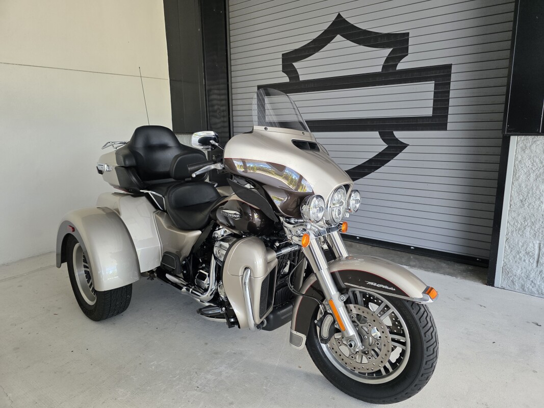2018 Harley-Davidson Tri Glide Ultra - Photo 2