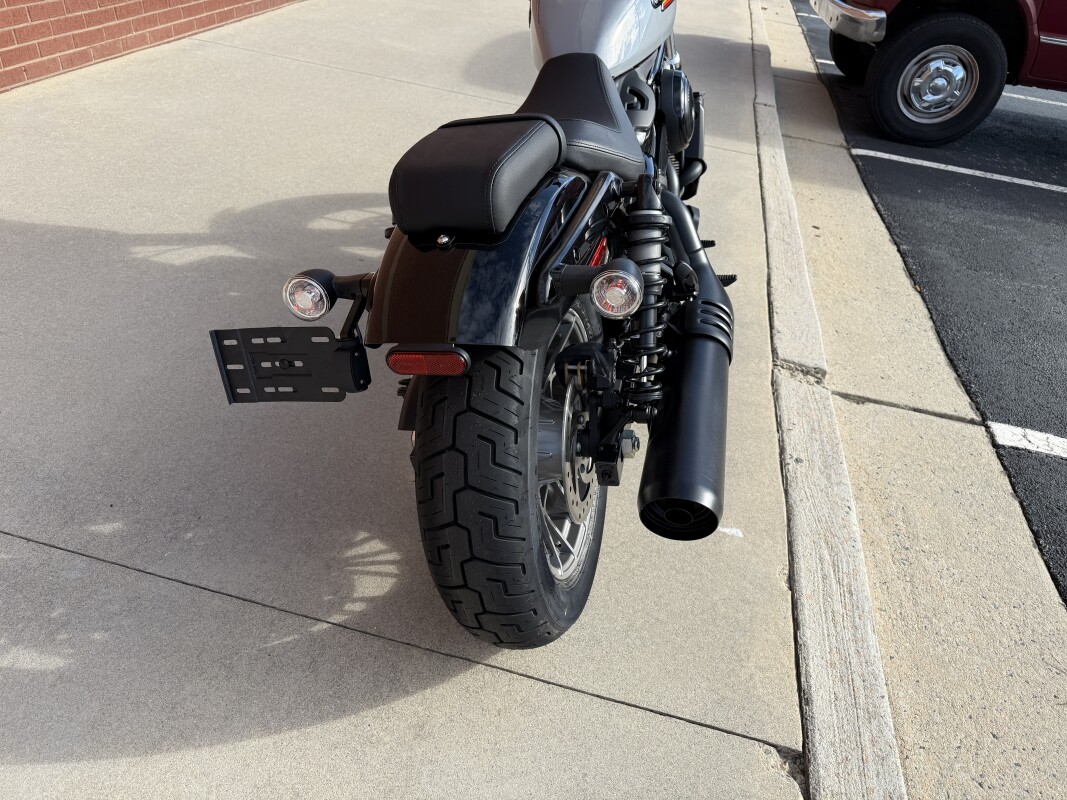 RH975S 2025 Nightster Special - Photo 3