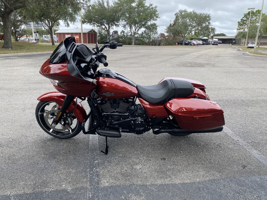 2025 Harley-Davidson Road Glide - Photo 5