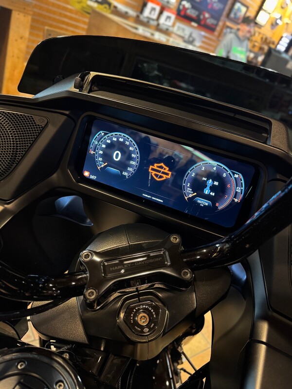 2025 Harley-Davidson Road Glide Vivid Black - Photo 5