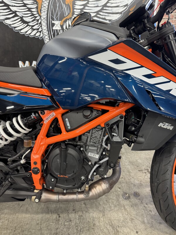 2024 KTM 390 Duke F4388X1 - Photo 2
