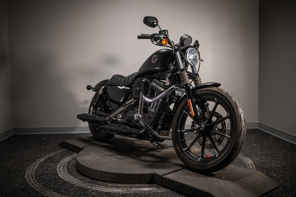2021 Iron 883 (XL883N)