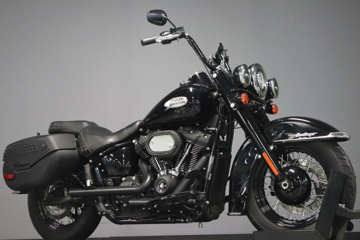 2023 Harley-Davidson Heritage Classic FLHCS - Photo 2