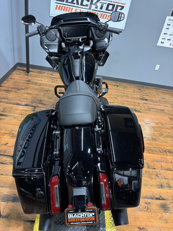 2025 Harley-Davidson Road Glide VIVID BLACK BO - Photo 4